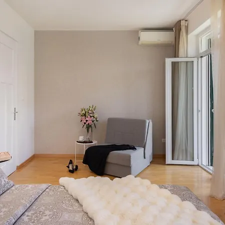 Luxury Luft Center Apartment