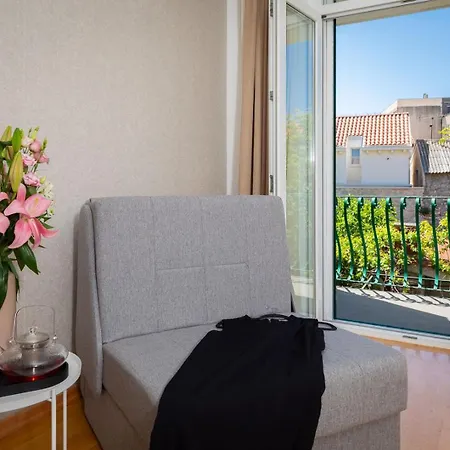 Luxury Luft Center *