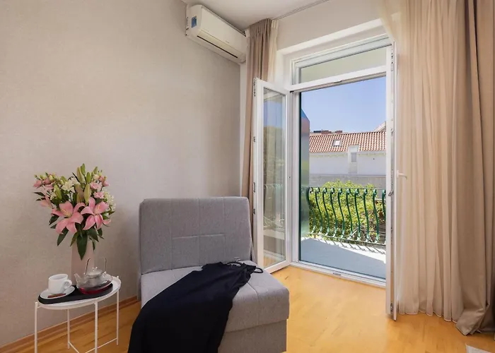 아파트 Luxury Luft Center *